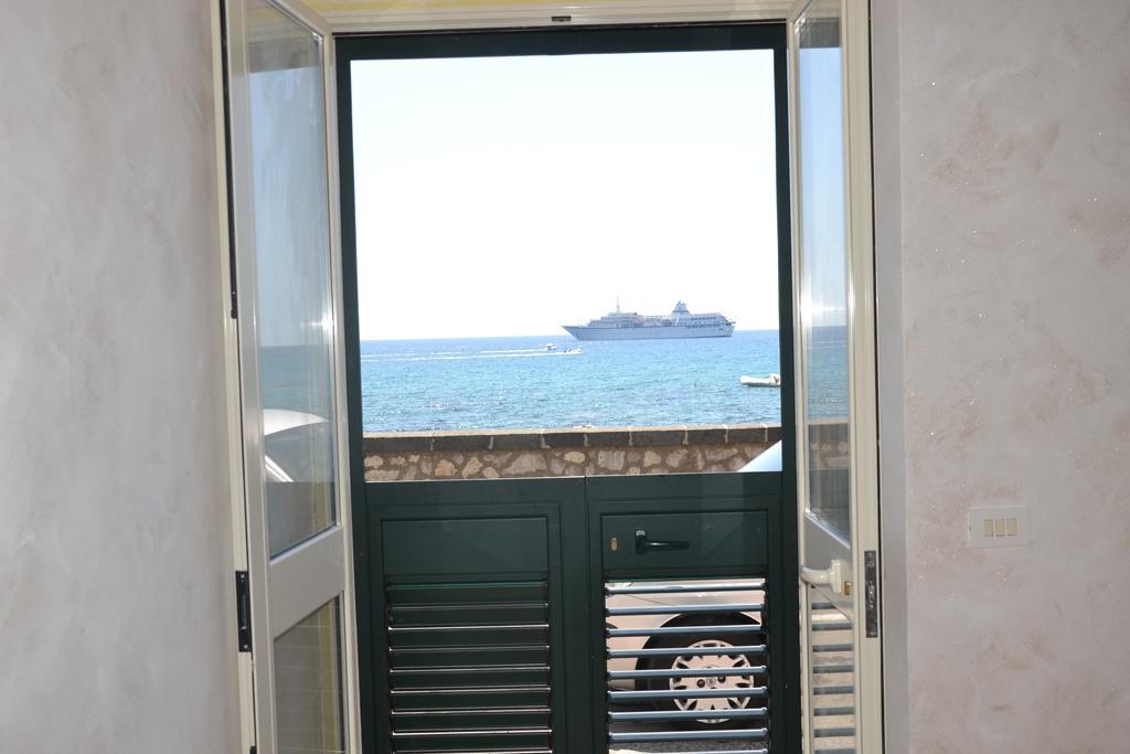Casa Vacanza Sweet Home Giardini Naxos Exterior photo